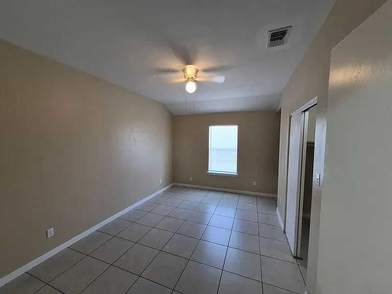1016 Blanco Rd #104 — Photo 16