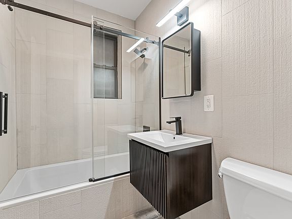 5th image of 310 E 12th St APT 5E