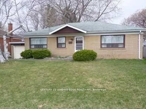 129 Earlton Rd #Basement, Toronto, ON M1T 2R8