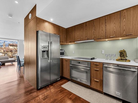 3rd image of 850 W 8th Ave #2