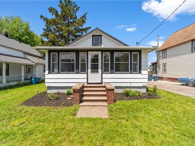 210 W 39th St, Lorain, OH, 44052