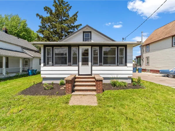 210 W 39th St, Lorain, OH 44052