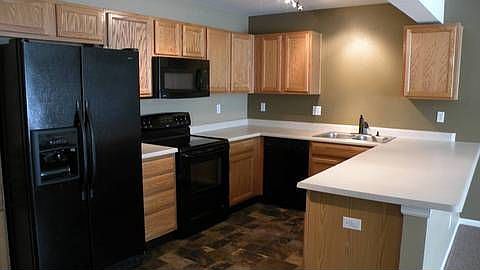 LARGE KITCHEN W/EATING SPACE