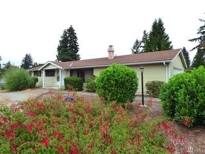 276 Edinburgh Dr, Camano Island, WA, 98282