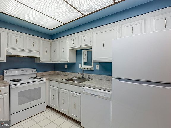 4th image of 7640 Provincial Dr APT 303