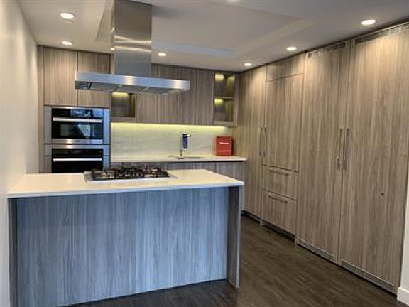 3rd image of 1768 Cook St #309