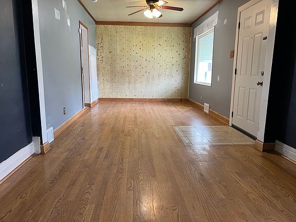 3rd image of 1917 S 22nd Ave