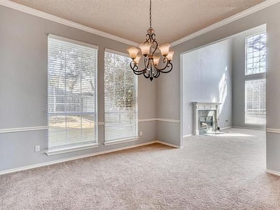 4th image of 1021 Saint Andrews Dr