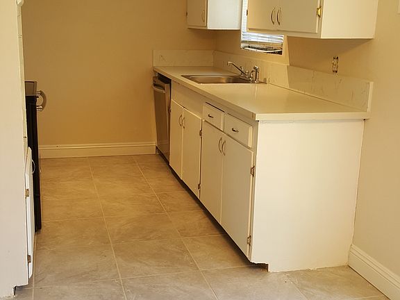 5th image of 7116 Palm Ave