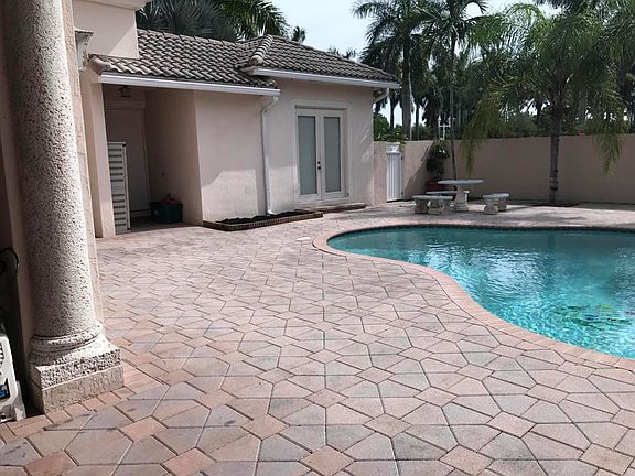 5th image of 13740 NW 18th Ct