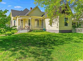 405 W Euclid Ave, Lewistown, IL 61542