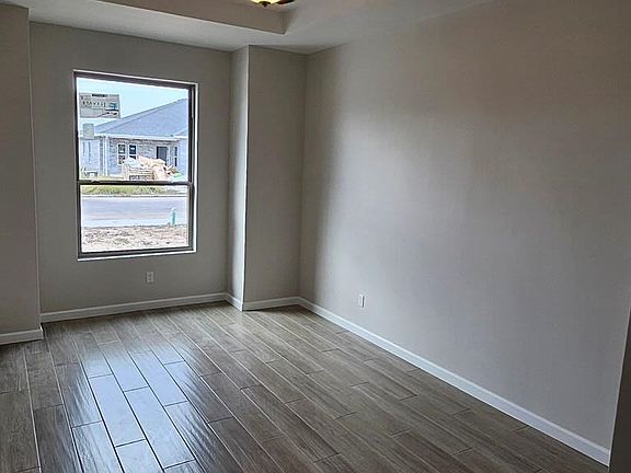 3rd image of 1010 Julia St #A