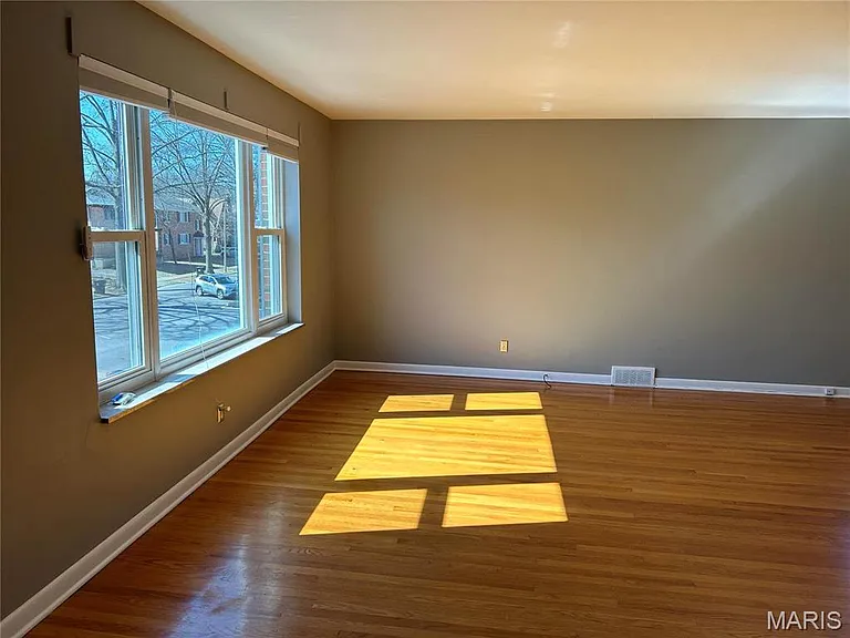 7227 Balson Ave #2F — Photo 15