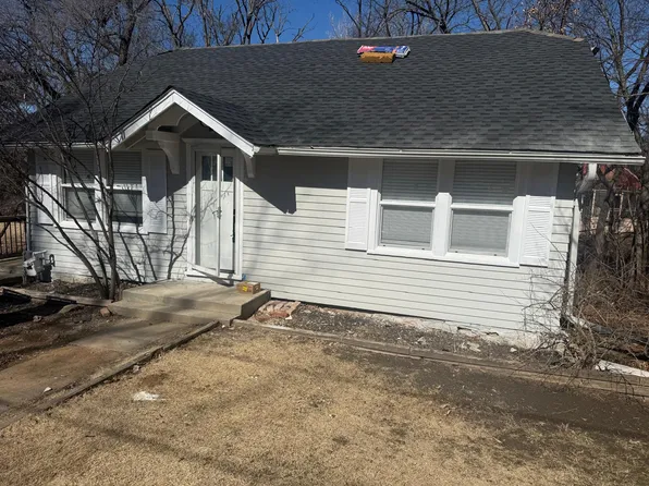 6608 W 54th St, Mission, KS 66202