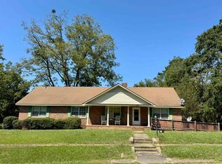 324 N Rhodes St, Union Pt, GA 30669