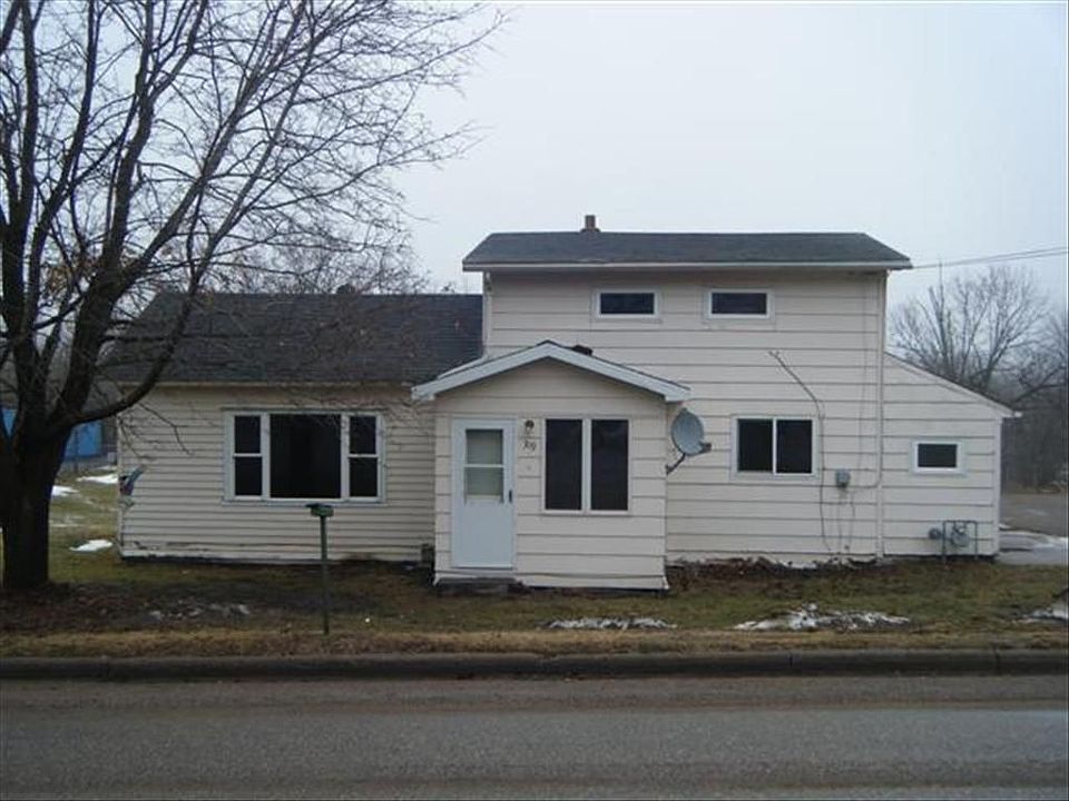 1st image of 319 E 6th St