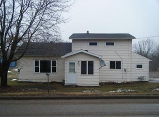 319 E 6th St, Neillsville, WI 54456