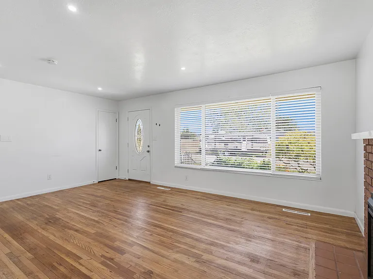 Main level living room