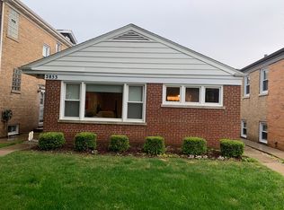 2853 W Fitch Ave, Chicago, IL 60645