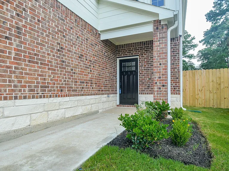 9722 Champion Heavens Dr — Photo 2
