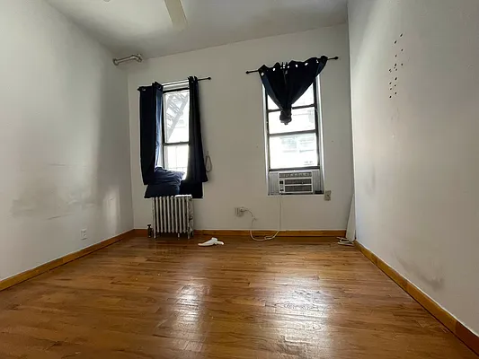 Rented by J Misrahi Realty Corp | media 2