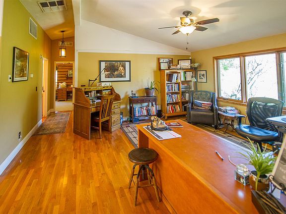5th image of 16111 Lance Ct