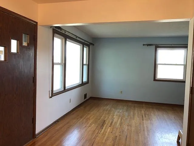 5209 Greenfield Ave — Photo 8