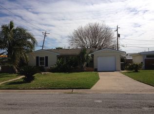 101 Albacore Ave, Galveston, TX 77550