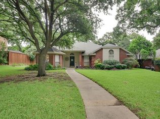5807 Calumet Dr, Arlington, TX 76017