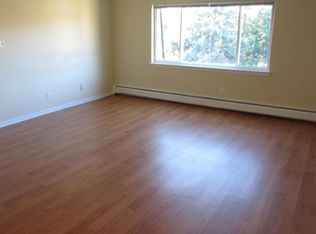 10008 Holly Ln APT 2N, Des Plaines, IL 60016