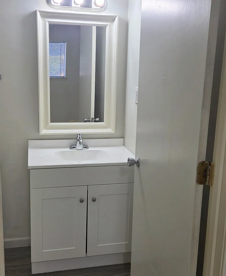 125 Bush Dr — Photo 4