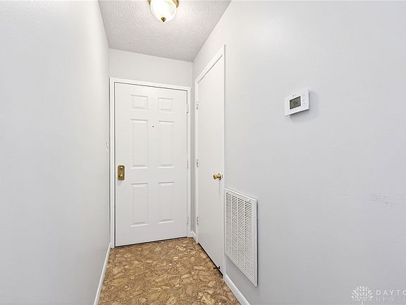 5th image of 108 Mallard Glen Dr APT 3