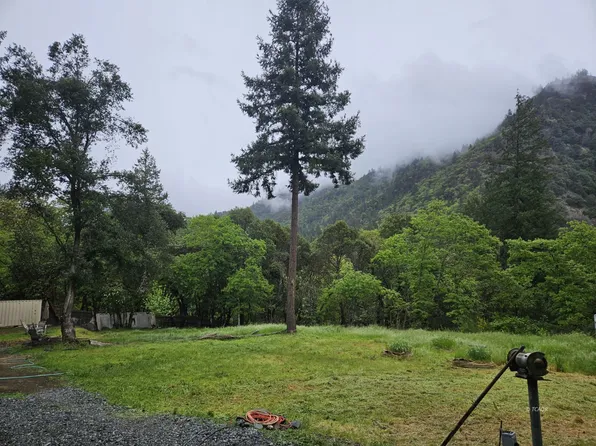 45 George Ln, Willow Creek, CA 95573