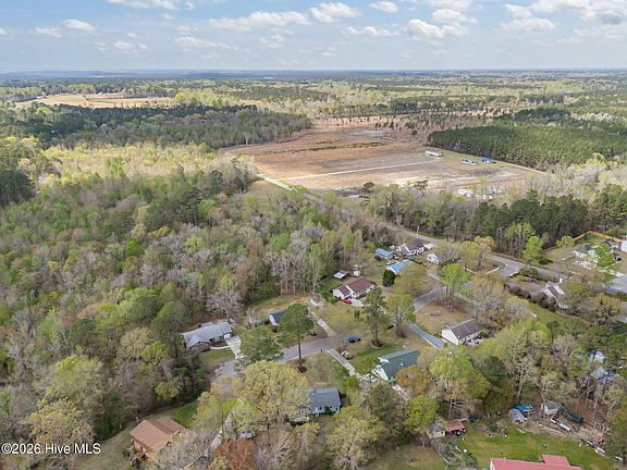 5th image of 110 Roland Court