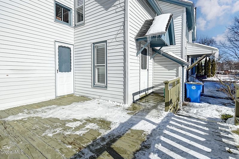 4th image of 21 Willow Street