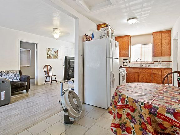 3rd image of 9423 Bartolo Ave