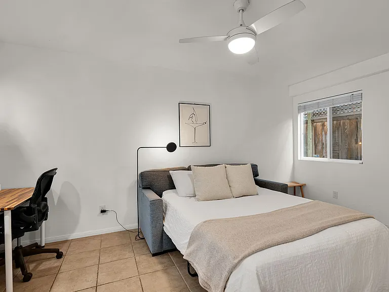 2369 Loring St — Photo 30
