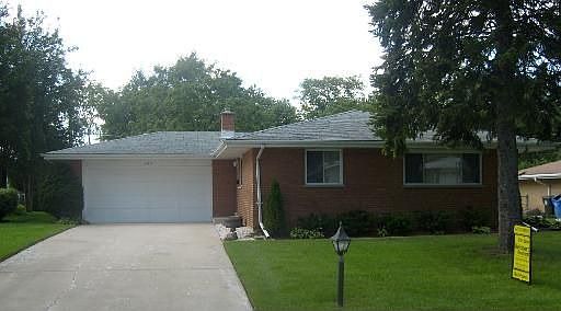1st image of 1423 E Emmerson Ln