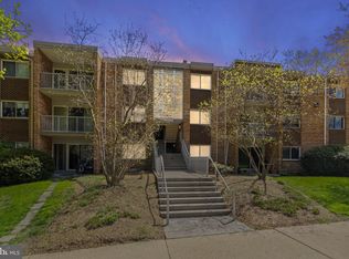 8000 Le Havre Pl UNIT 21/16, Falls Church, VA