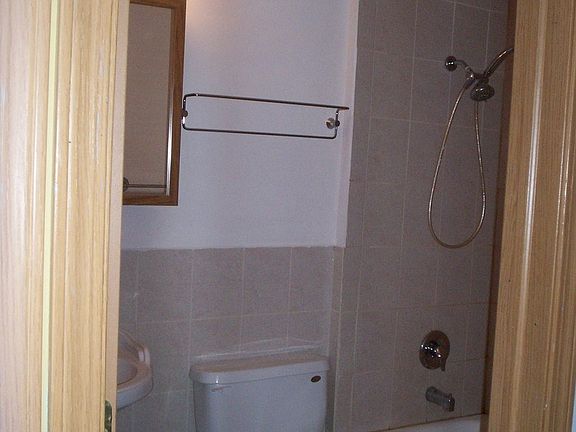 5th image of 1739 Queensbury Cir #5952