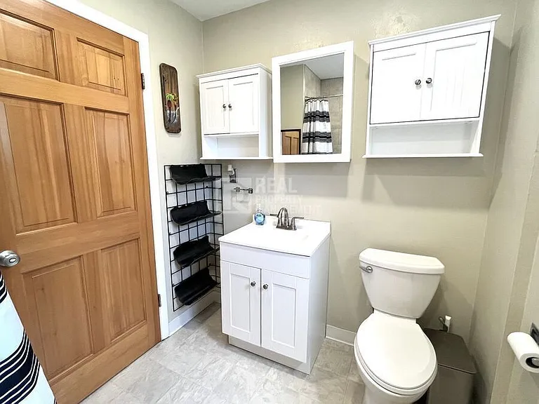 727 W Cucharras St — Photo 17