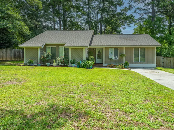 126 Wanda Dr, Summerville, SC 29485
