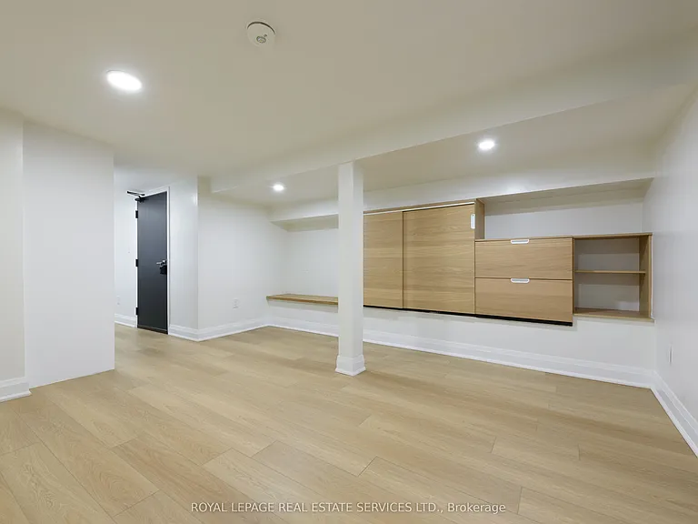 81 Major St #LOWER — Photo 4