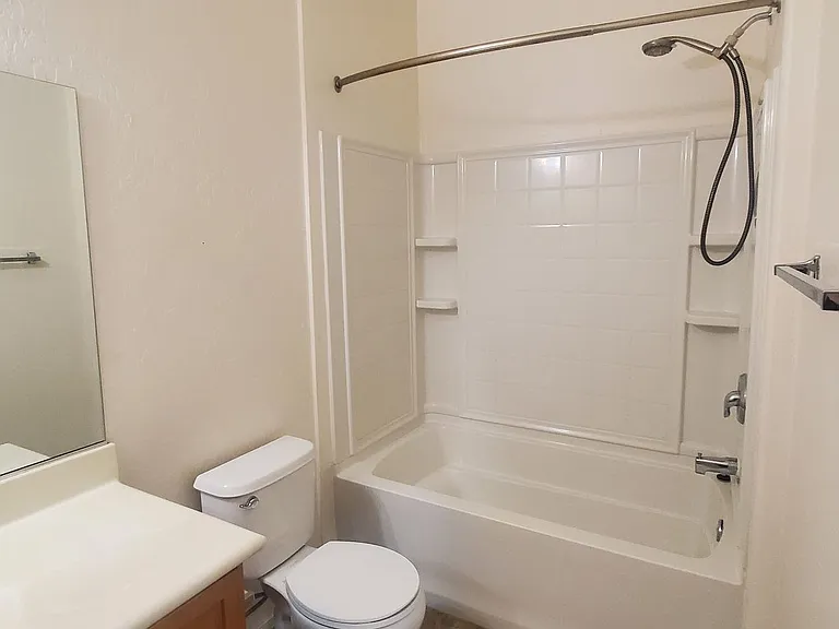 6868 Sky Pointe Dr #2008 — Photo 15