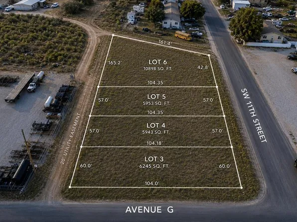 620 SW 11th St, Andrews, TX 79714