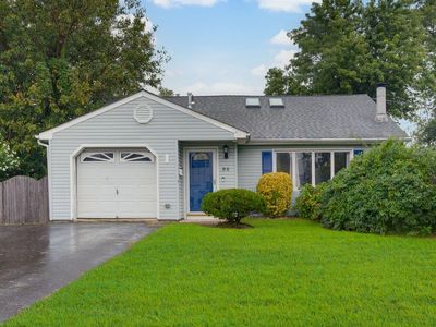 32 Dakota Avenue, Middletown, NJ, 07748