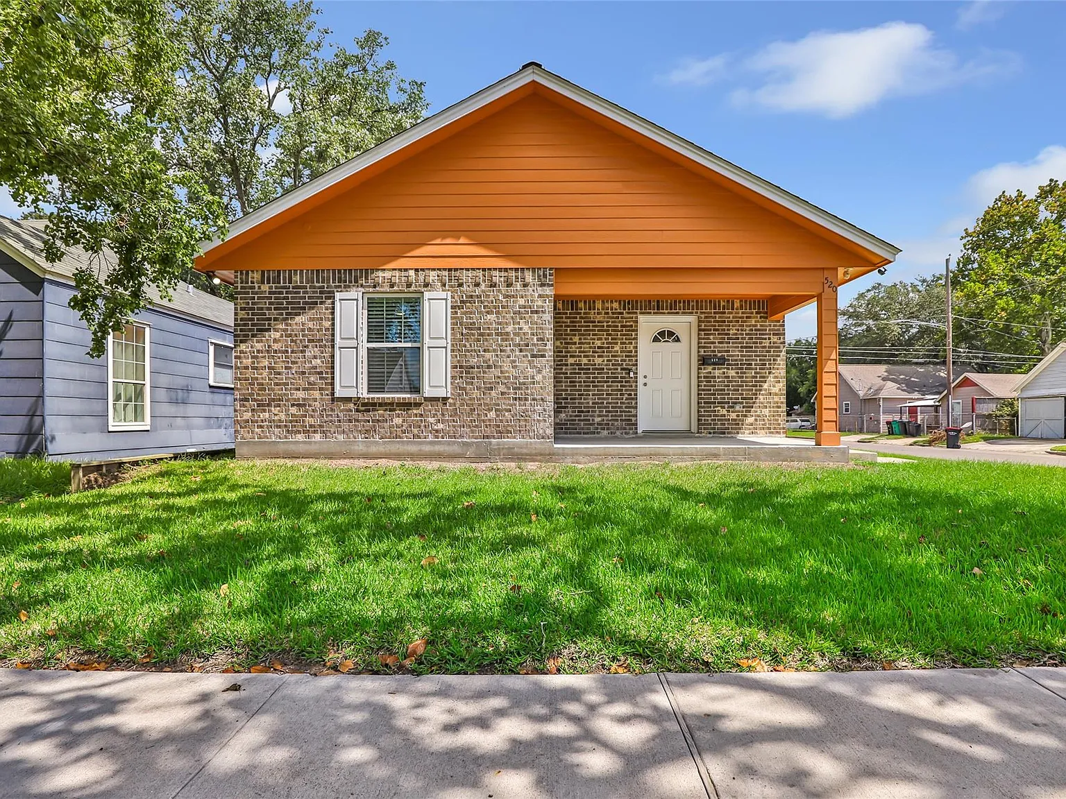 3 bed, 2.0 bath, 1671 sqft, $1,800 — Photo 1