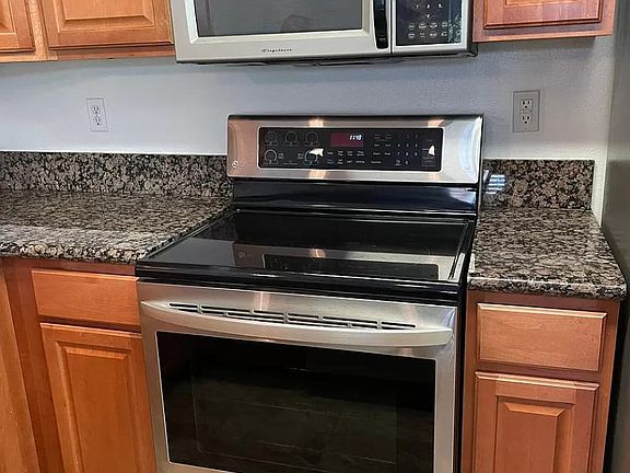 4th image of 219 Westlake Dr Unit 5