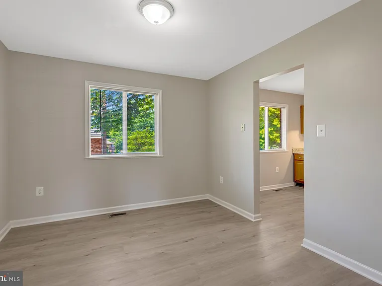 7065 Leewood Forest Dr — Photo 11