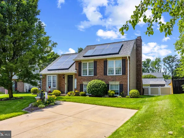 6 Quarts Garth, Middle River, MD 21220